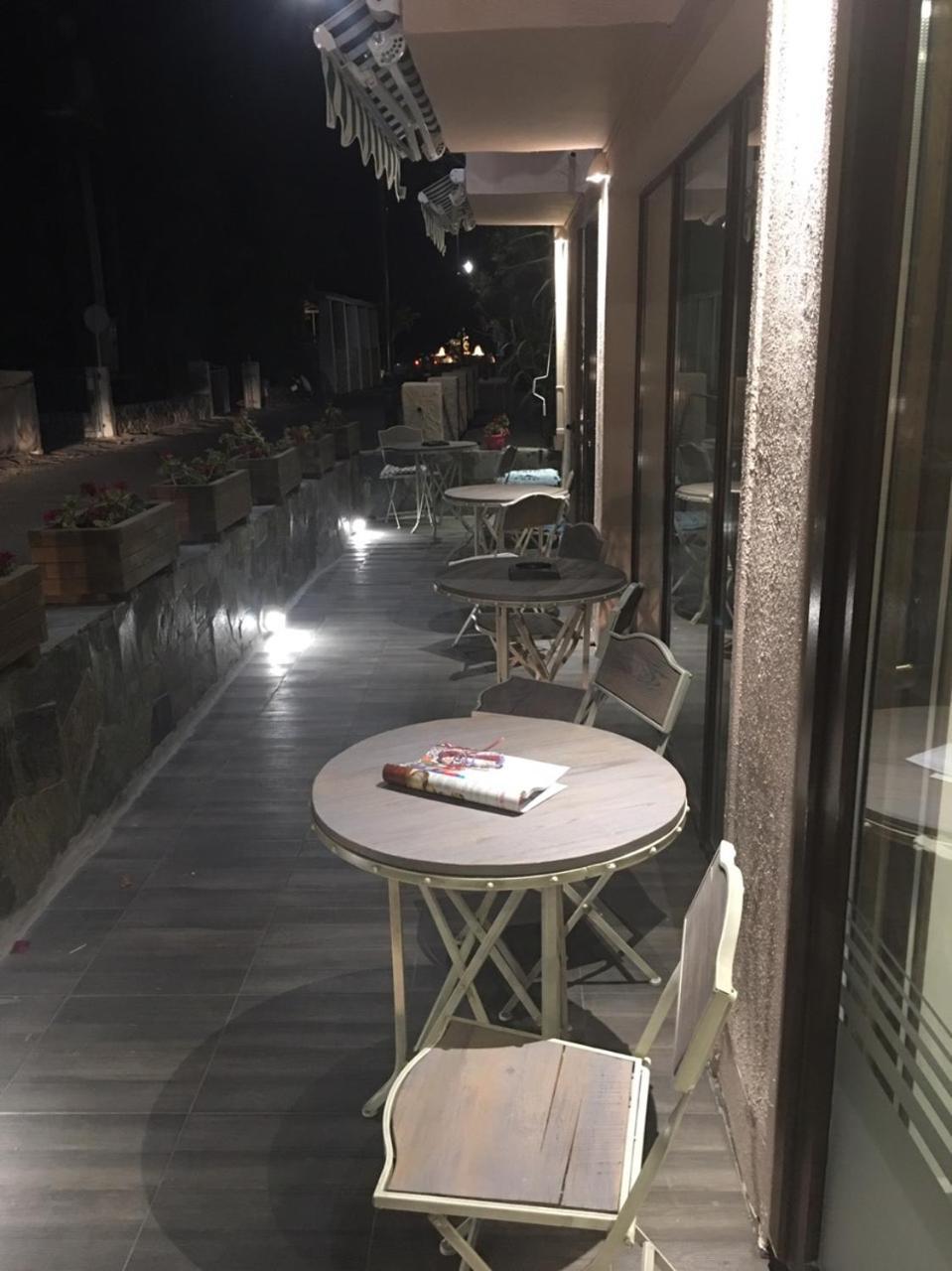 Aphrodite Hotel Syros Kini Exterior photo